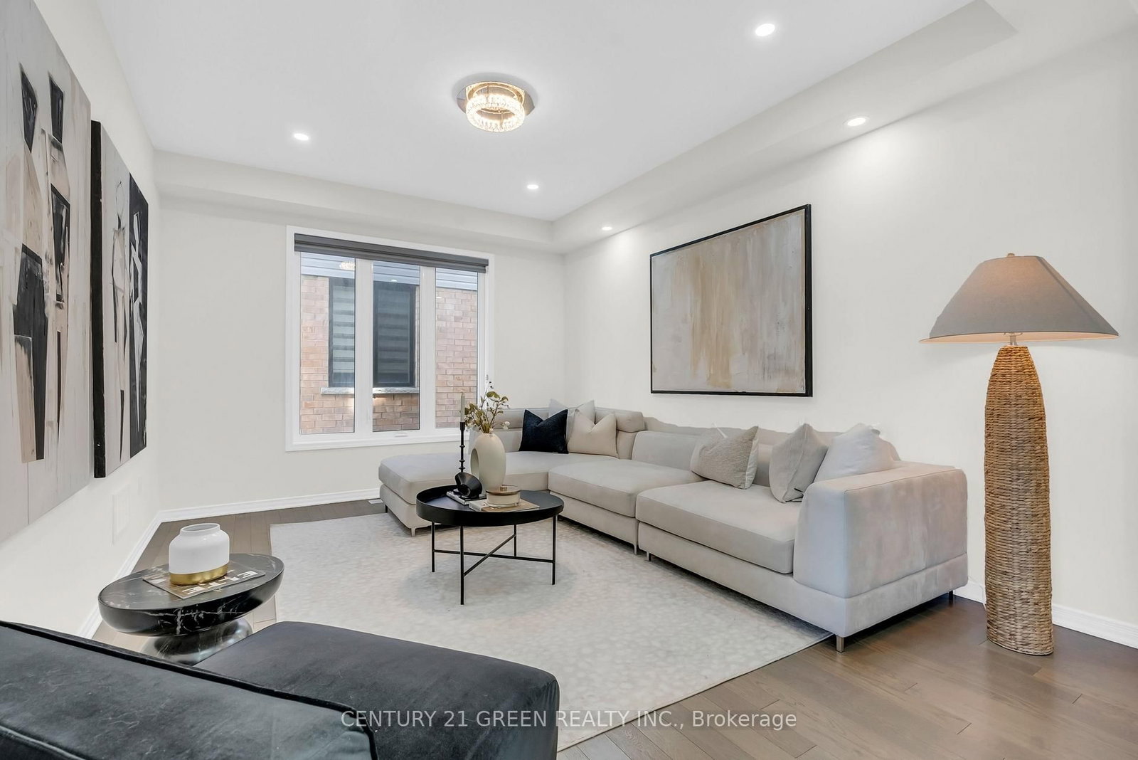 28 Magdalena Street • Hamilton, ON photo 10