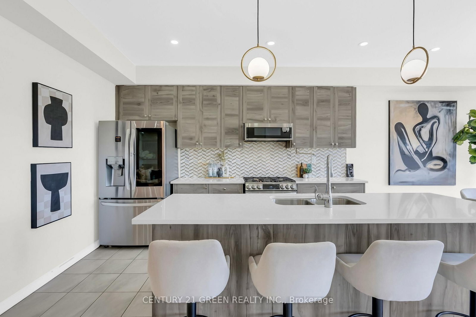 28 Magdalena Street • Hamilton, ON photo 15