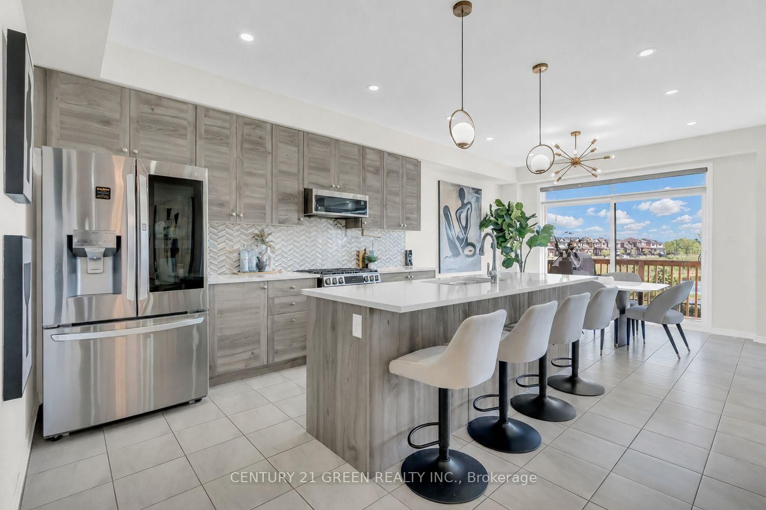 28 Magdalena Street • Hamilton, ON photo 16