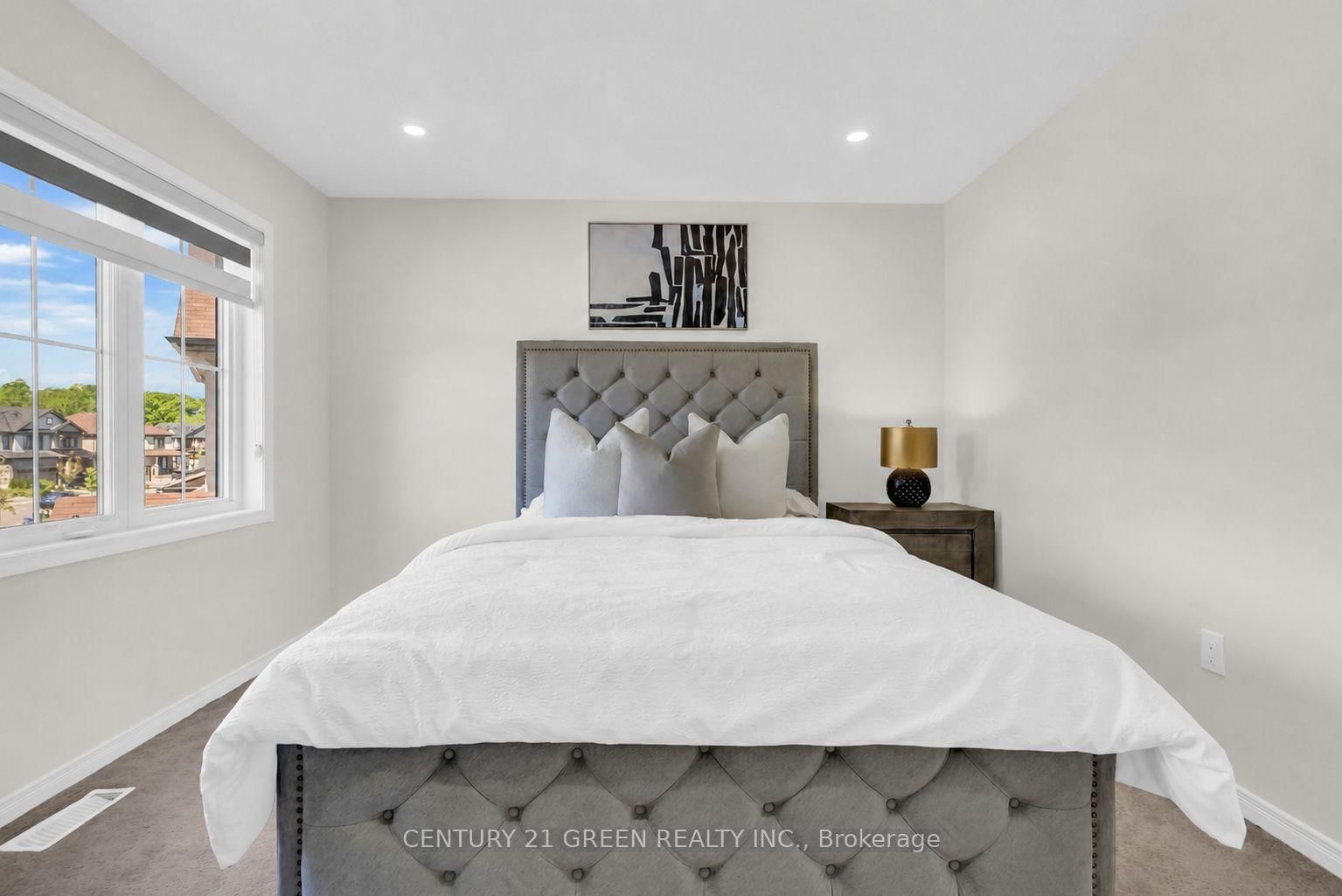 28 Magdalena Street • Hamilton, ON photo 27