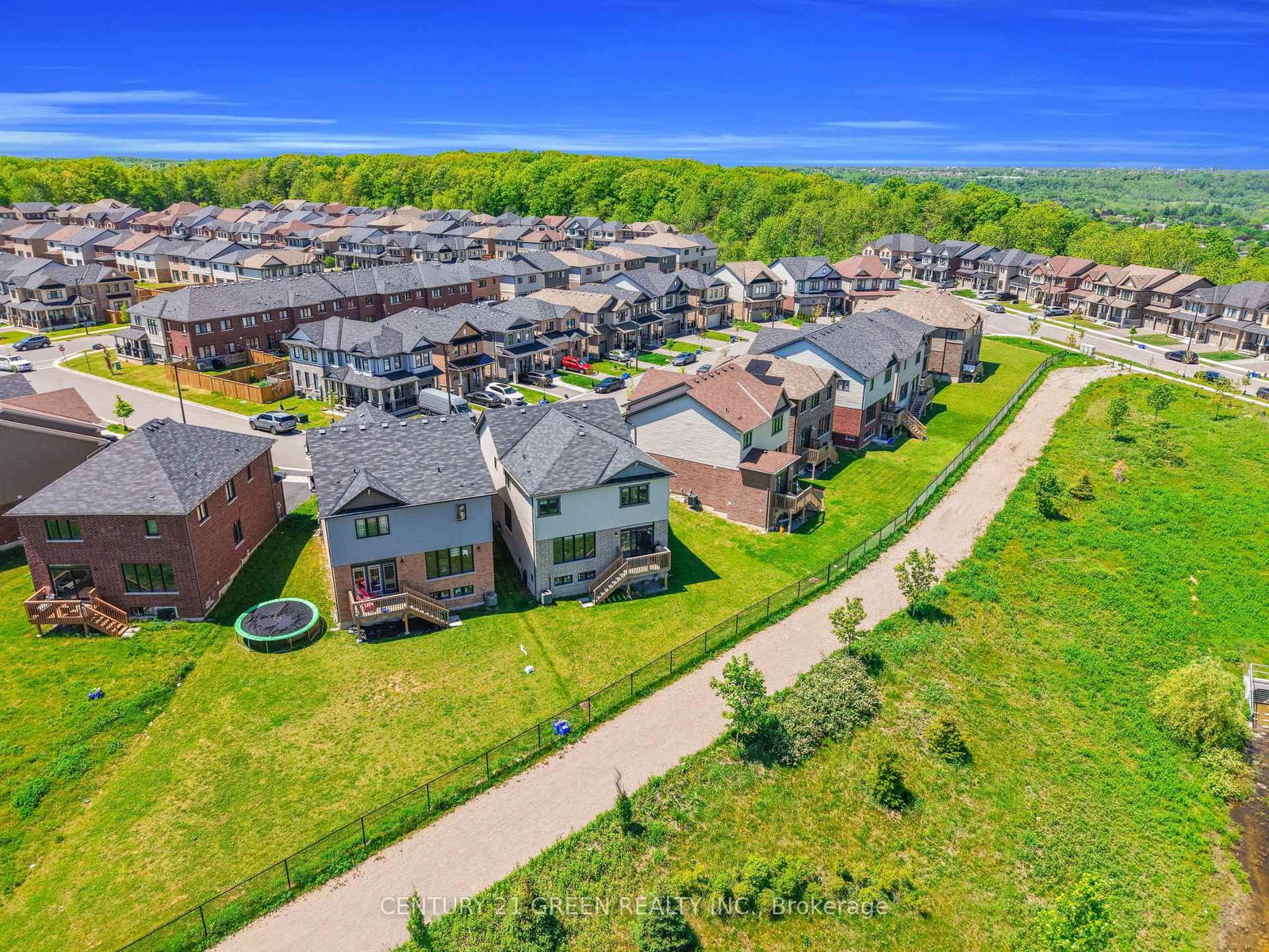 28 Magdalena Street • Hamilton, ON photo 31