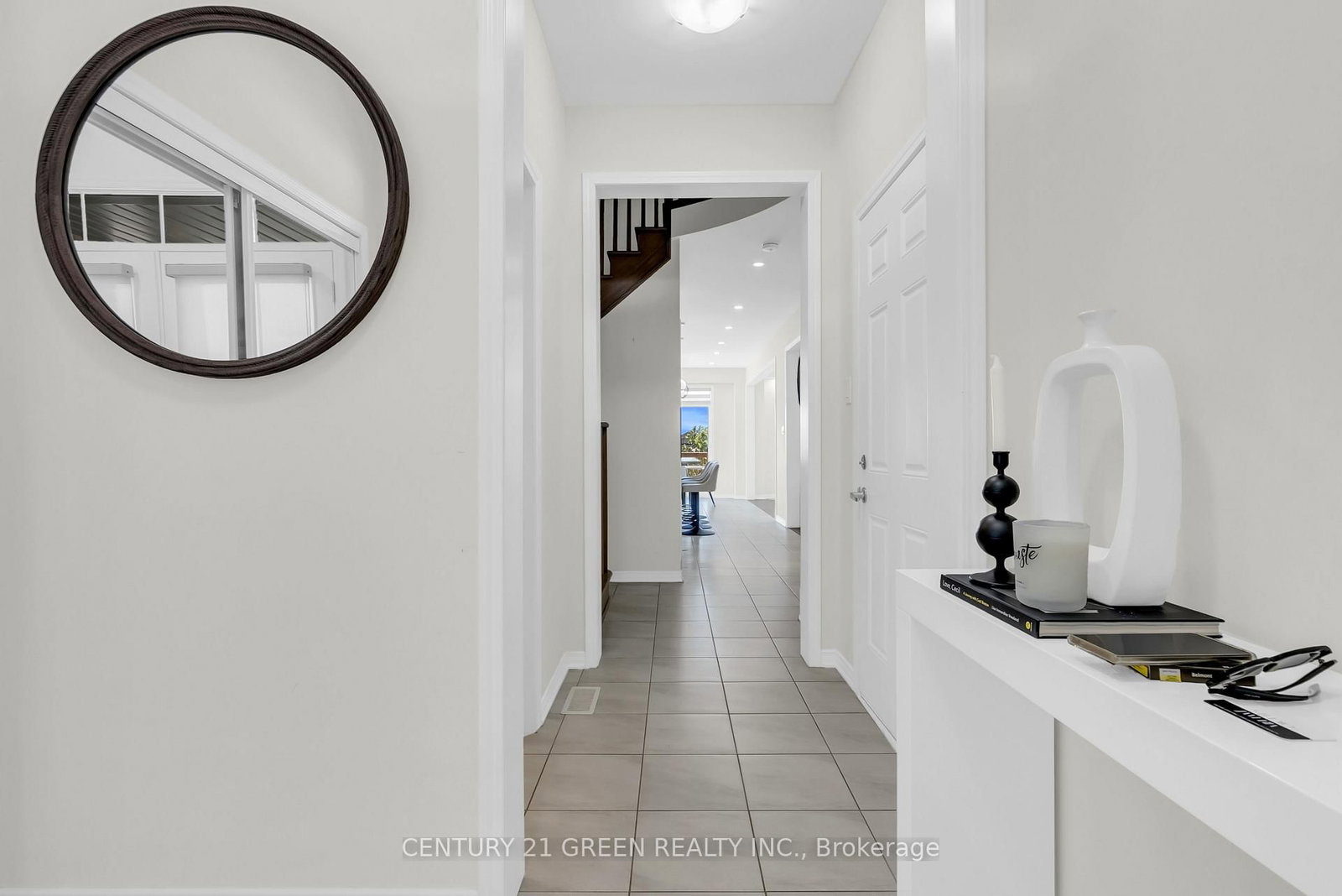 28 Magdalena Street • Hamilton, ON photo 5