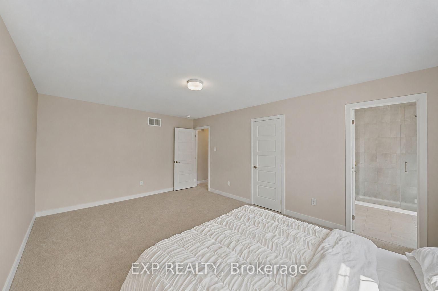 69 Lignite Private • Ottawa, ON photo 18