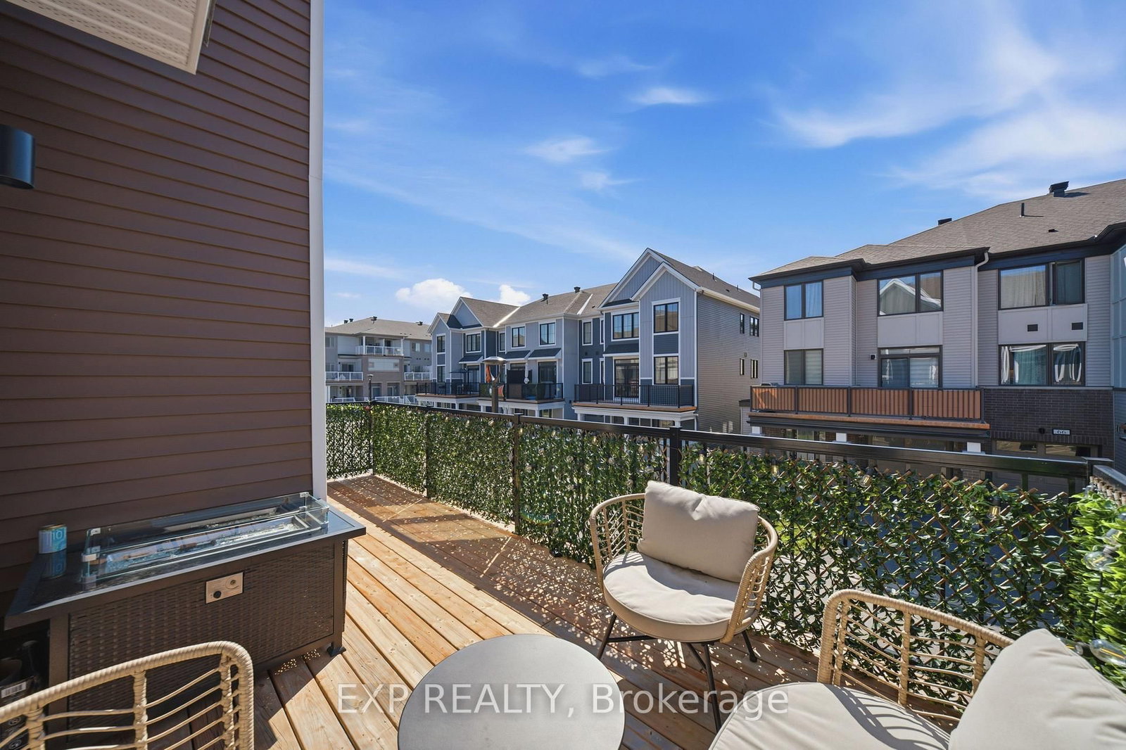 69 Lignite Private • Ottawa, ON photo 9