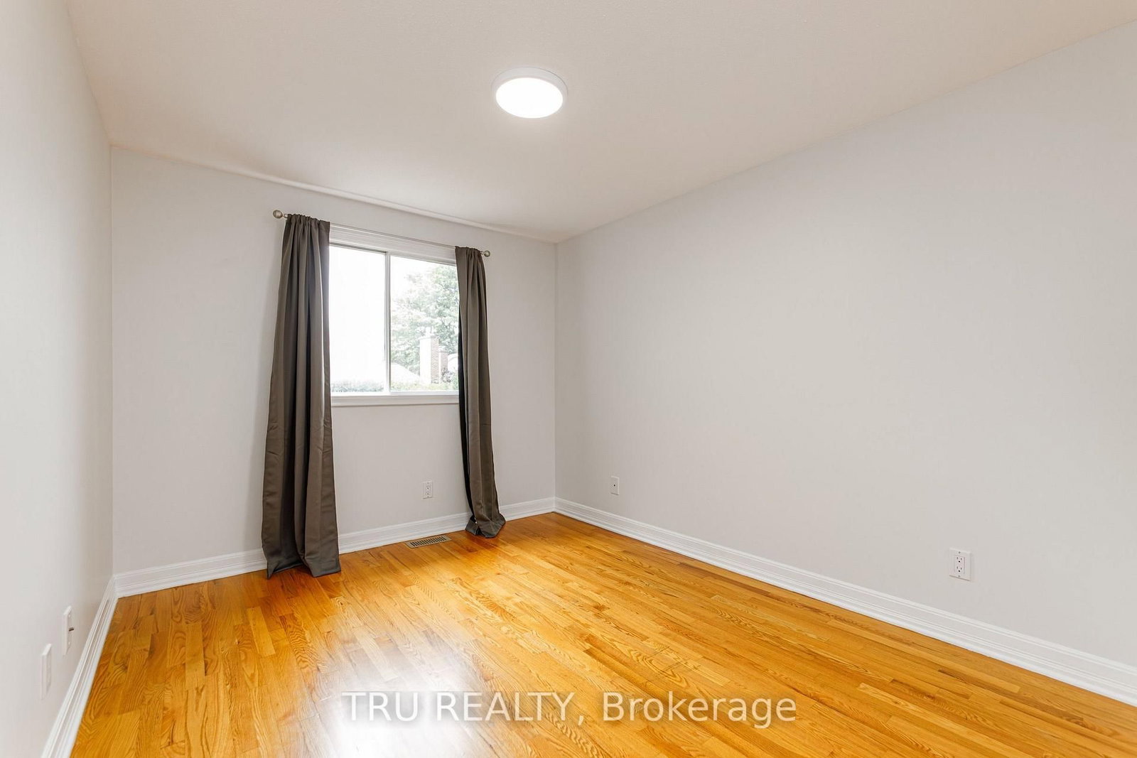 14 Wolfgang Drive • Nepean, ON photo 17