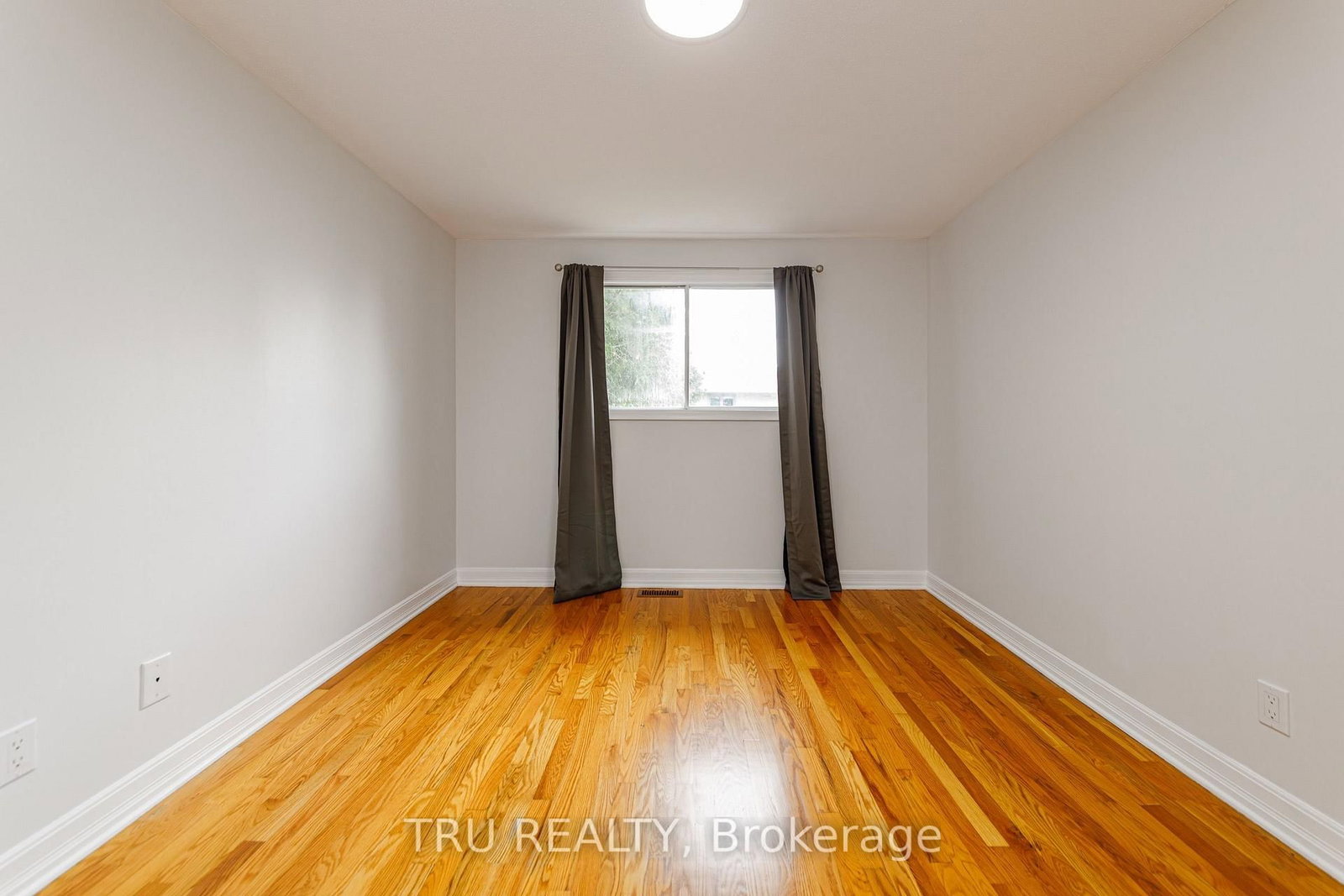 14 Wolfgang Drive • Nepean, ON photo 21
