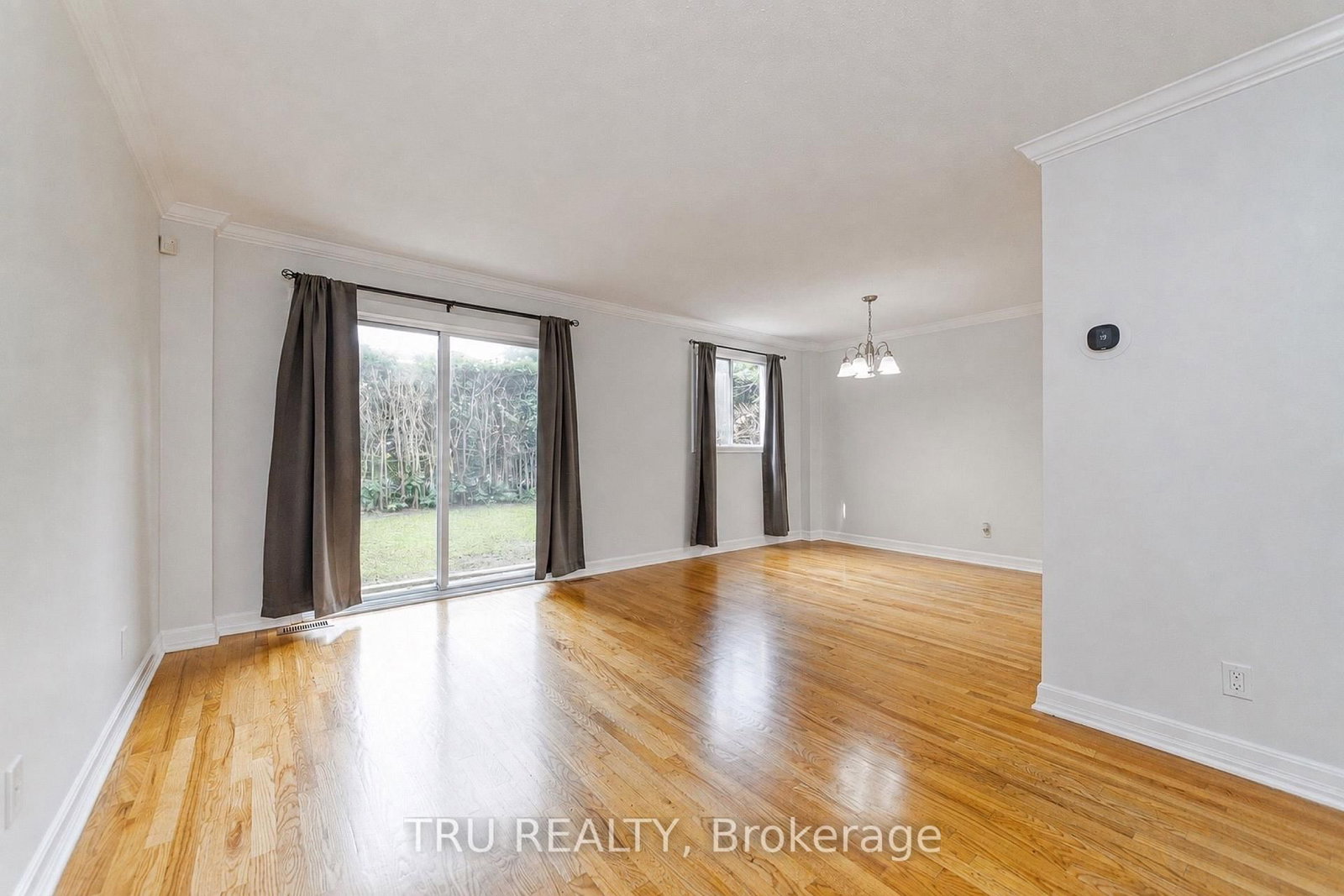 14 Wolfgang Drive • Nepean, ON photo 5