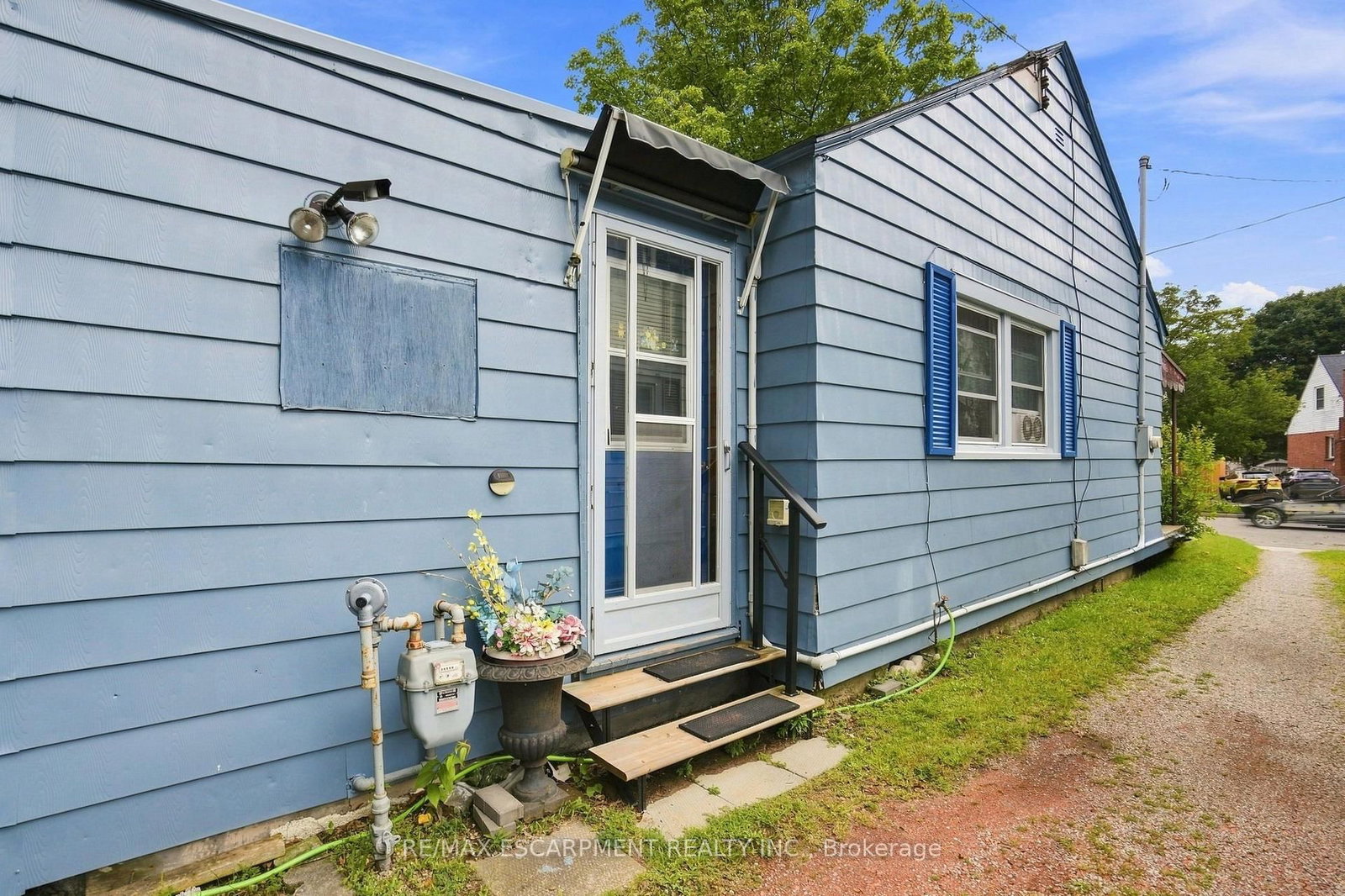 9 Lancaster Avenue • Brantford, ON photo 24