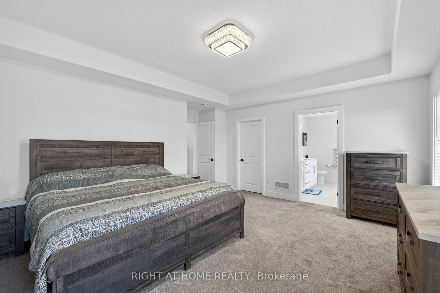 216 Greene Street • South Huron, ON photo 12