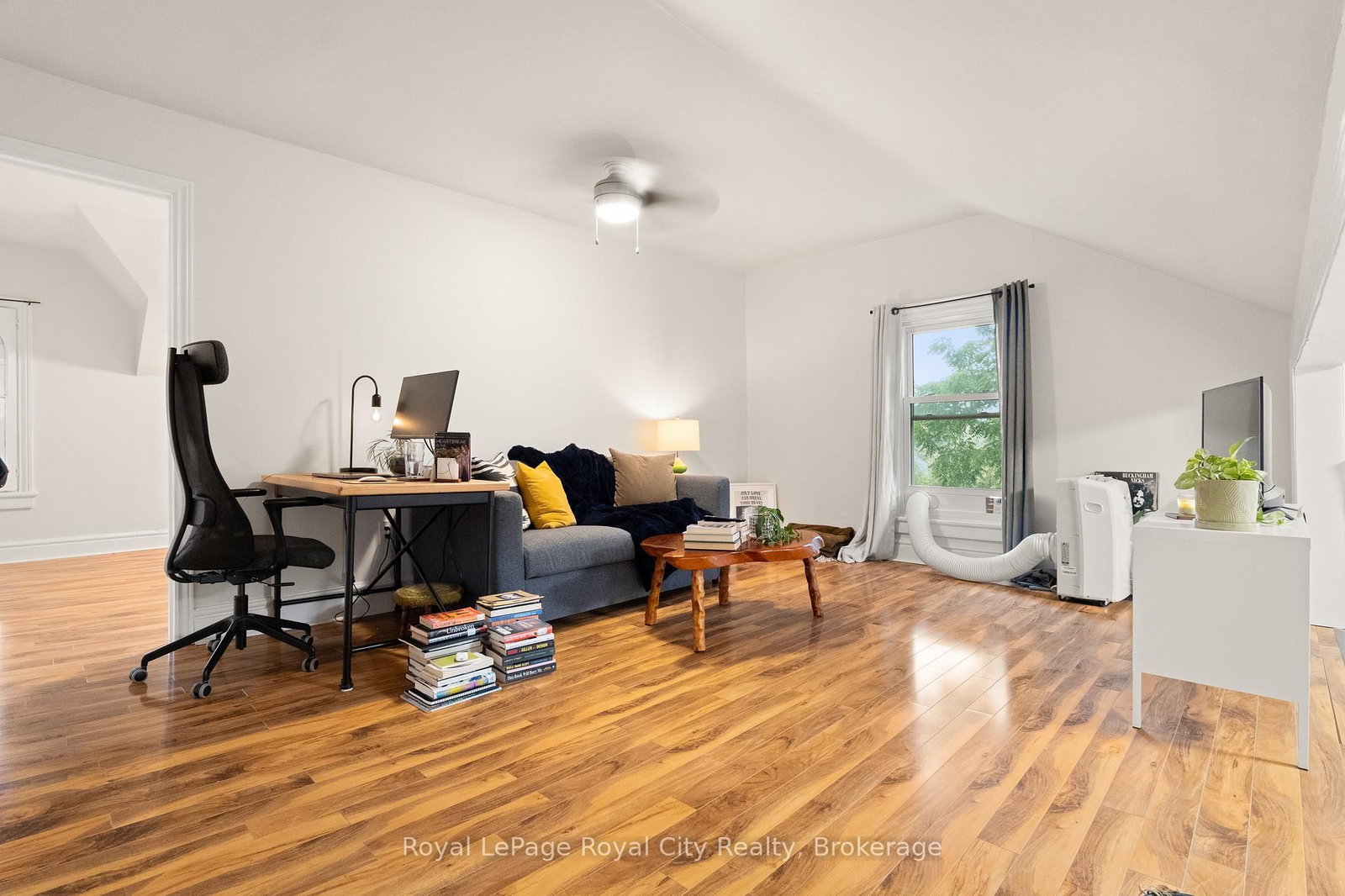 12 Foster Avenue • Guelph, ON photo 18