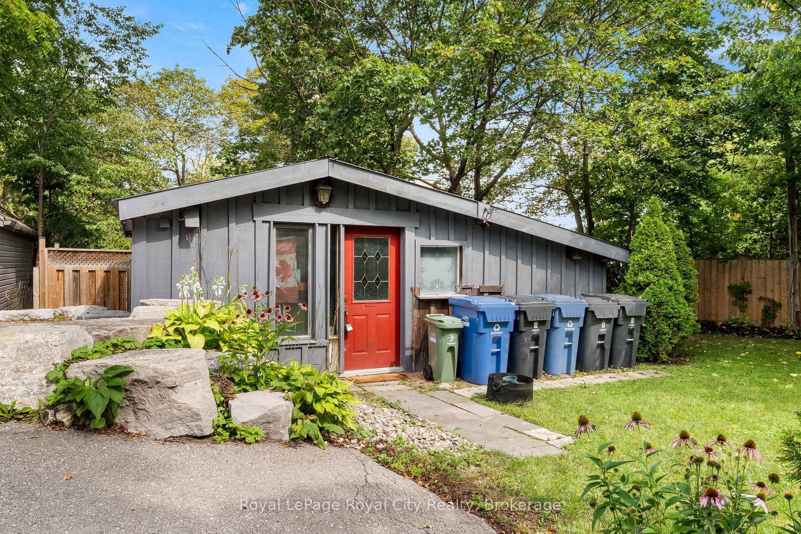 12 Foster Avenue • Guelph, ON photo 3