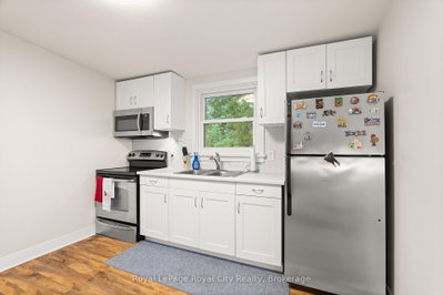 12 Foster Avenue • Guelph, ON photo 9