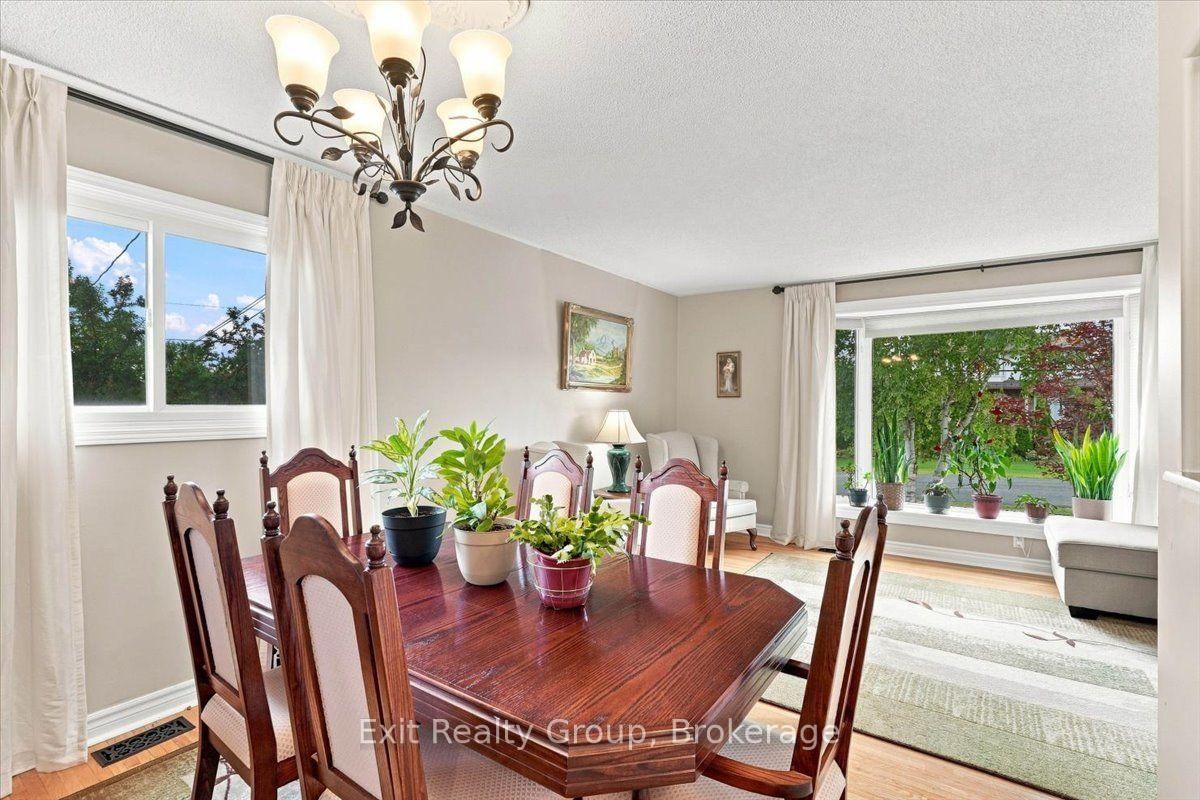 74 Burns Avenue • Quinte West, ON photo 14