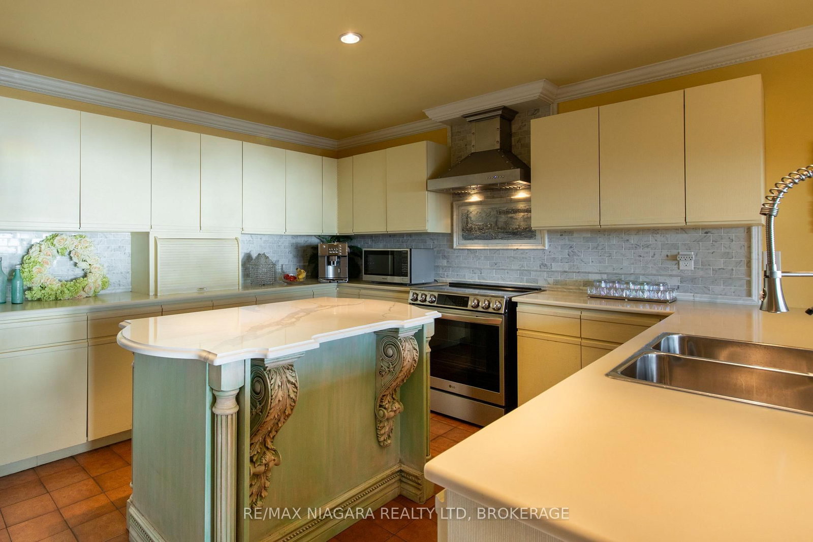 735 Lakeshore Road E • Port Colborne, ON photo 19