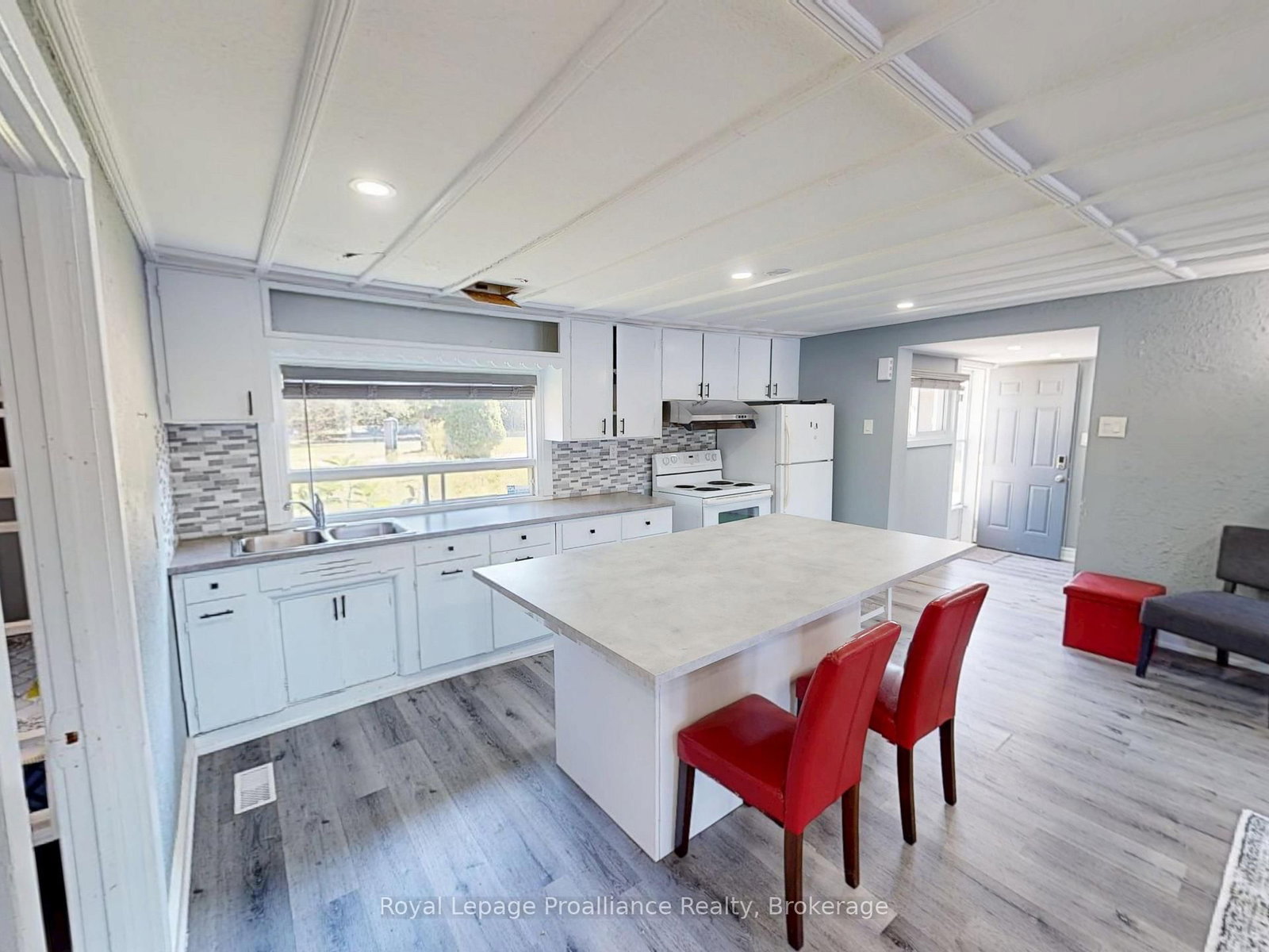 24 Cosy Cove Lane • Tweed, ON photo 10