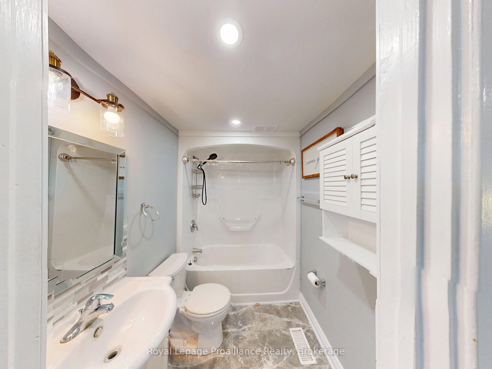 24 Cosy Cove Lane • Tweed, ON photo 13