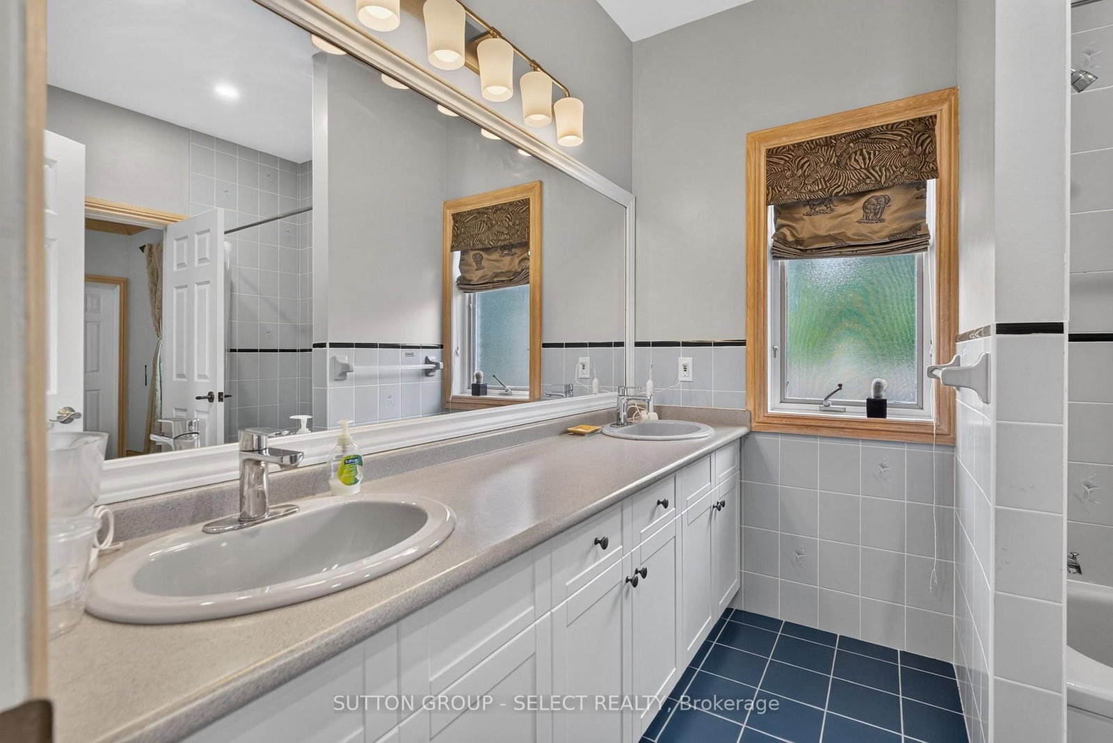 173 WHITEACRES Drive • London North, ON photo 27