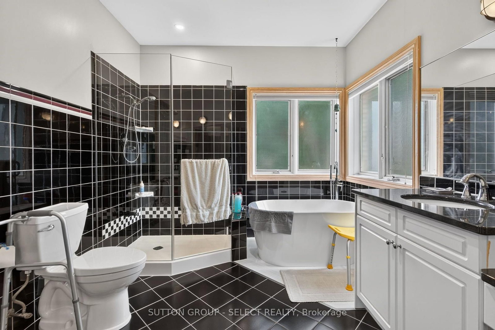 173 WHITEACRES Drive • London North, ON photo 34