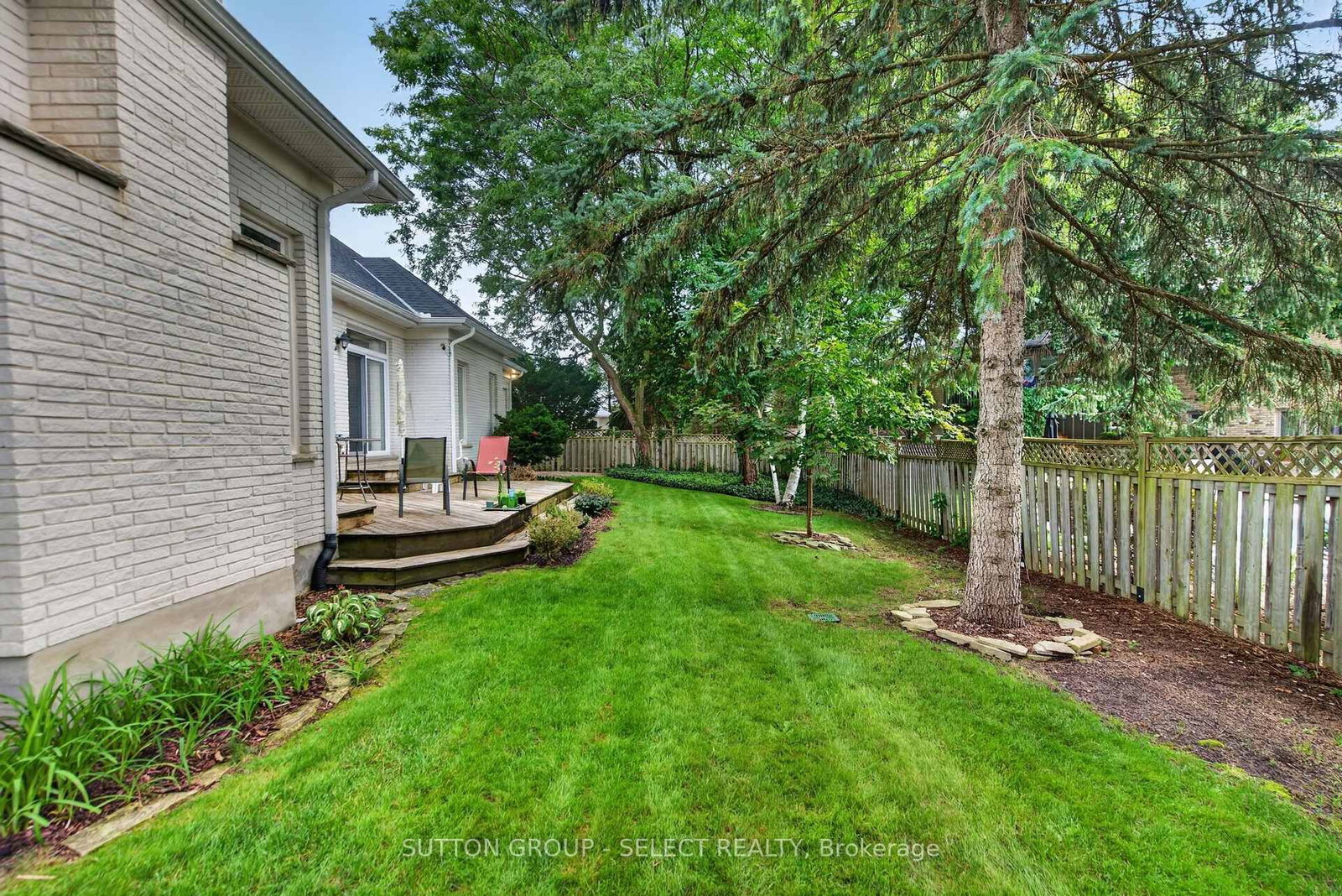 173 WHITEACRES Drive • London North, ON photo 45