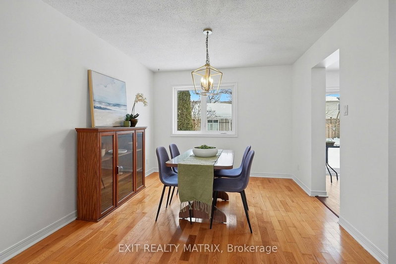 727 Brome Crescent