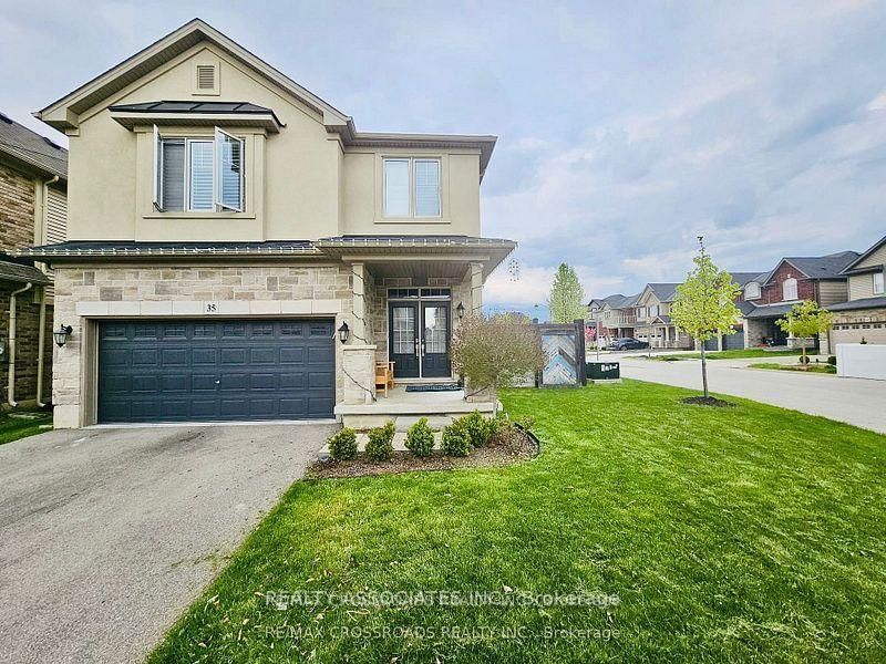 35 Cutts Crescent
