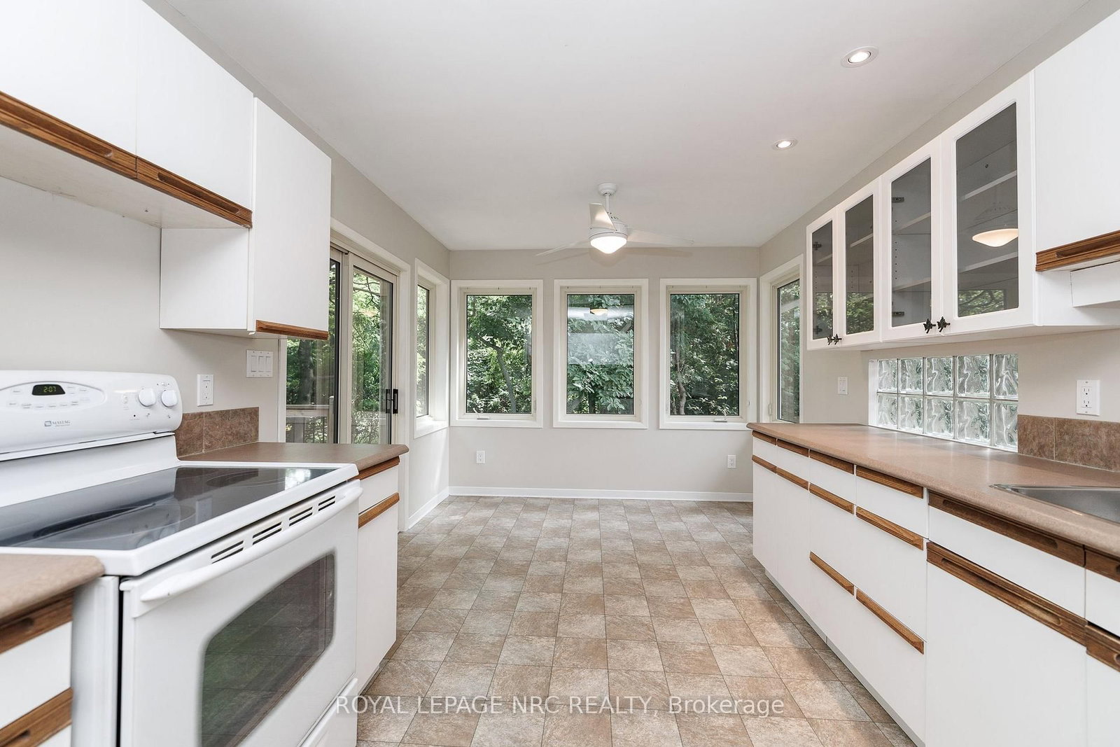 206 Parnell Road • St. Catharines, ON photo 18