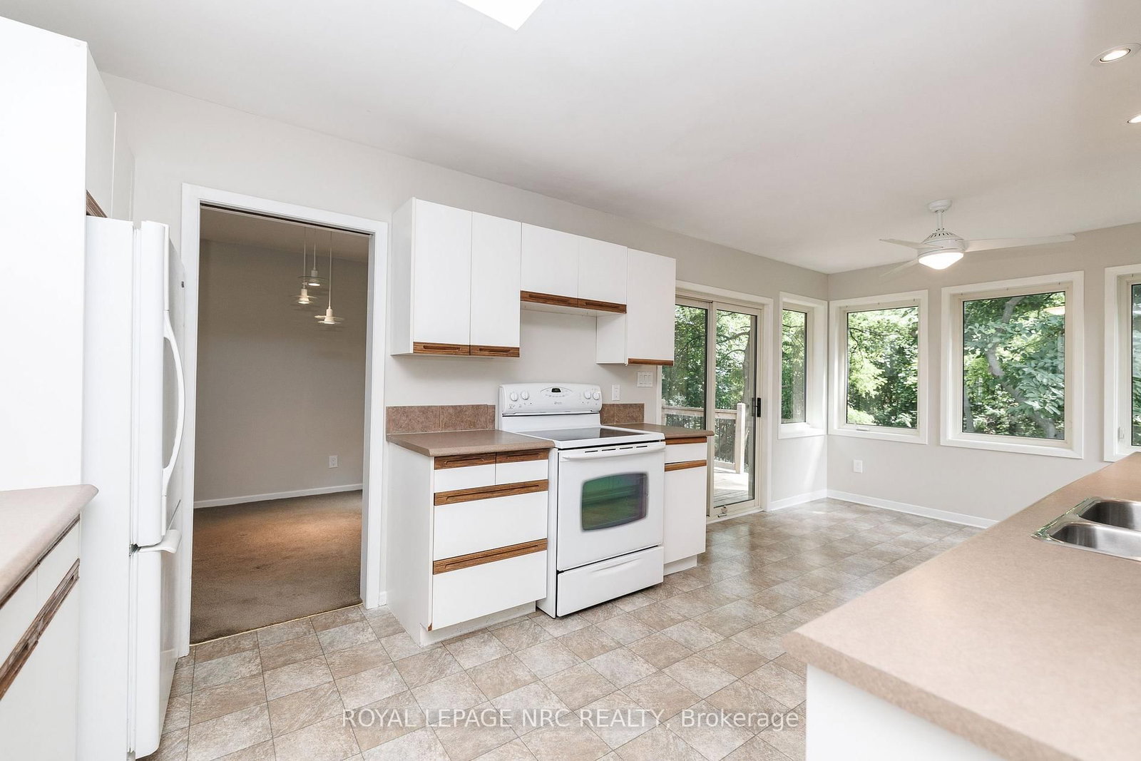 206 Parnell Road • St. Catharines, ON photo 19