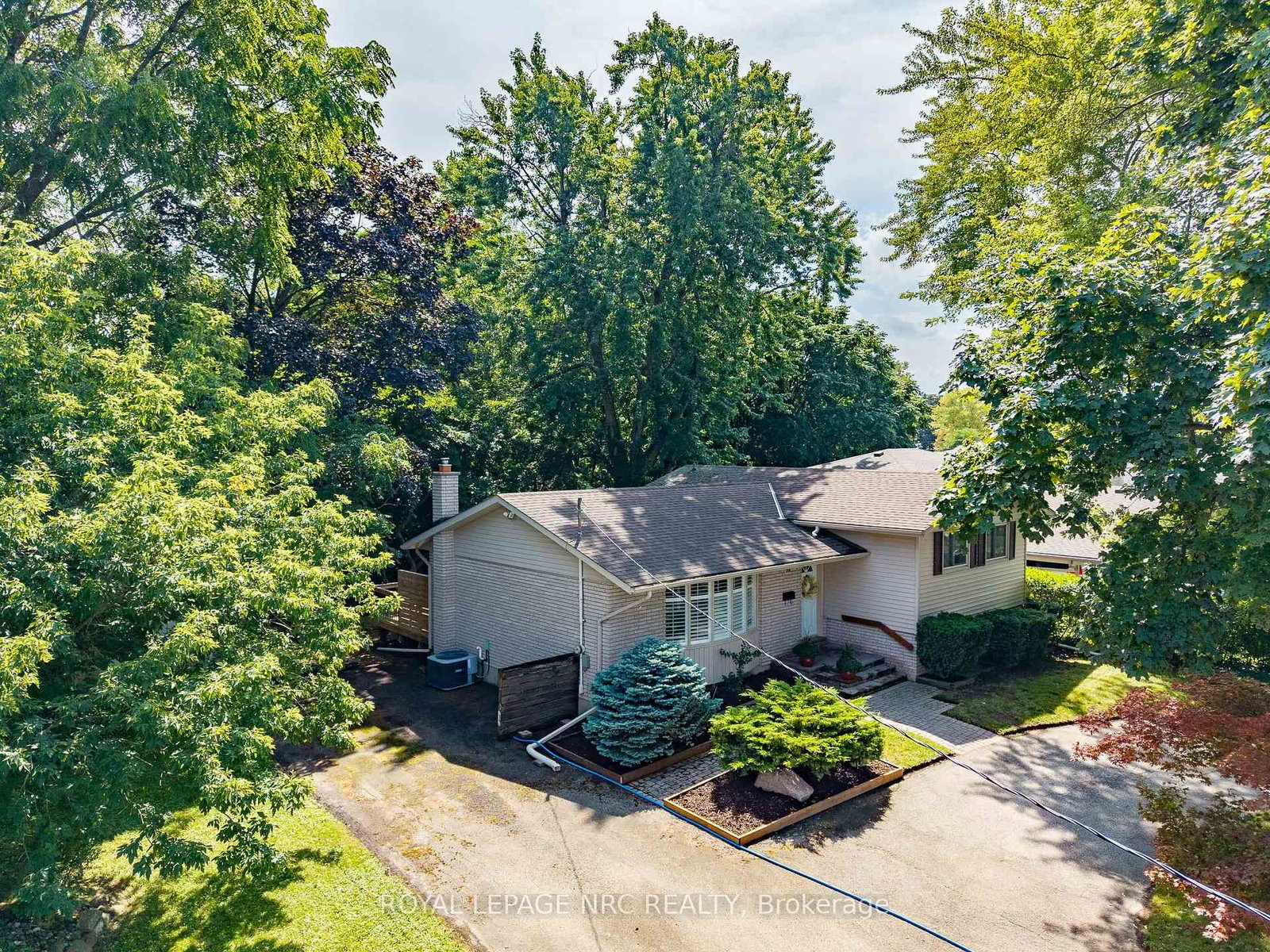 206 Parnell Road • St. Catharines, ON photo 34