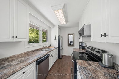 5643 Ficko Crescent • Ottawa, ON photo 8