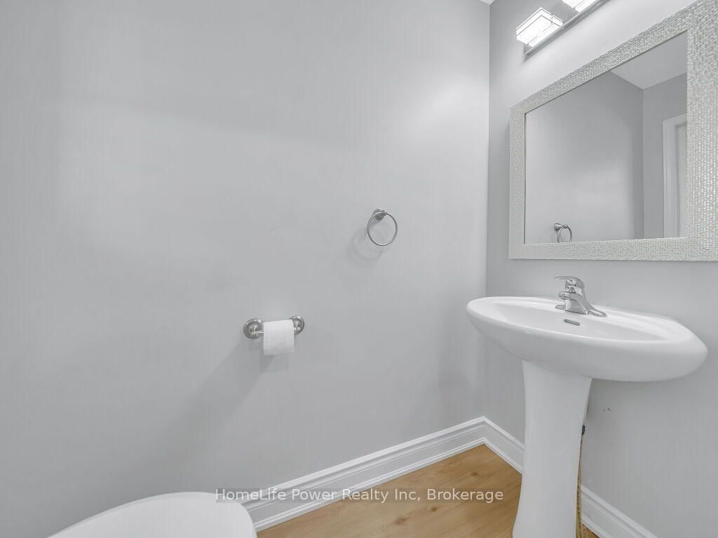 39 Reistview Street • Kitchener, ON photo 13