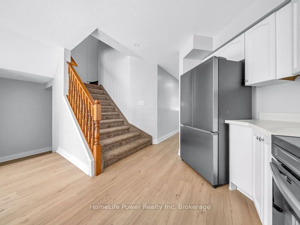 39 Reistview Street • Kitchener, ON photo 14