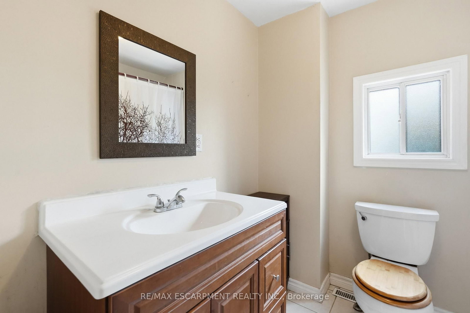 26 Niagara Street • Hamilton, ON photo 13