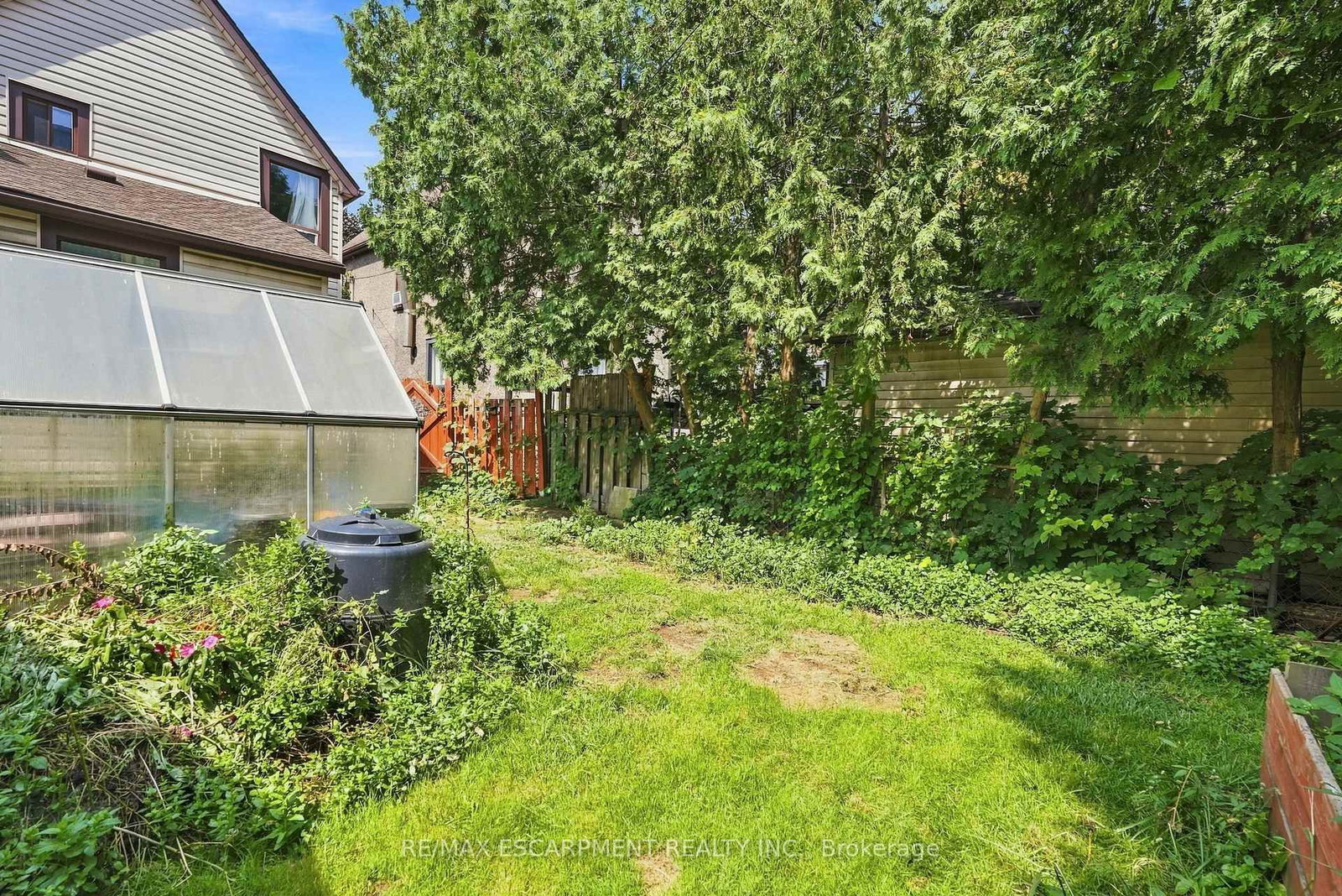 26 Niagara Street • Hamilton, ON photo 15