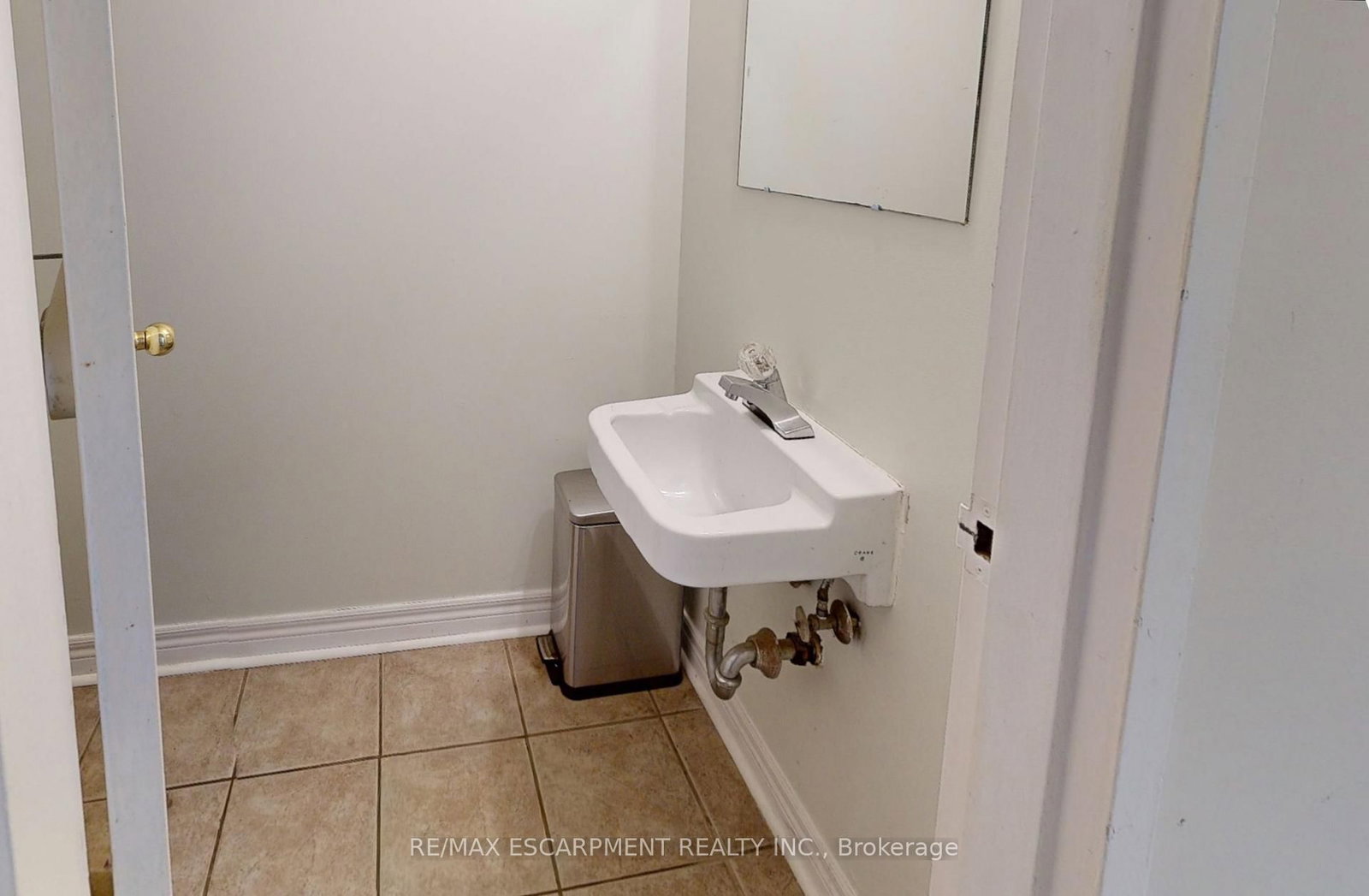 132 LOCK Street W • #3 • Haldimand, ON photo 22