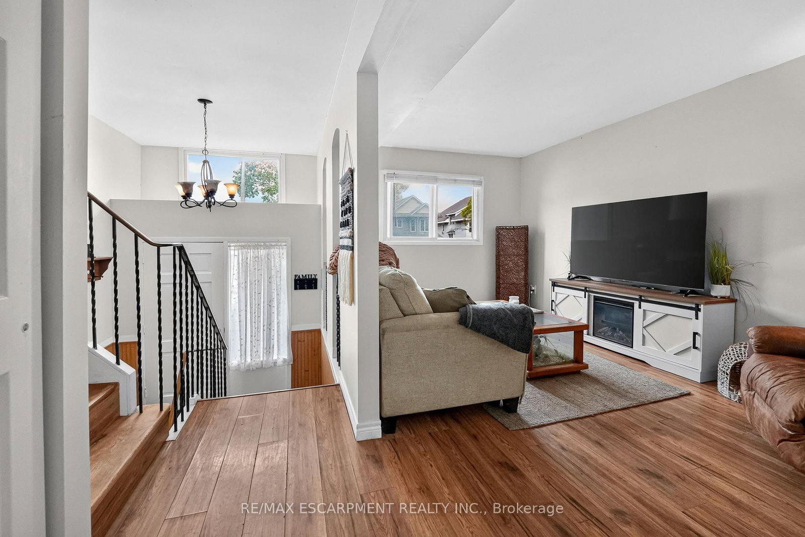 132 LOCK Street W • #3 • Haldimand, ON photo 5