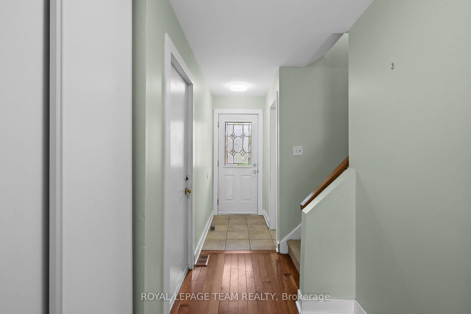 3 Benlark Road • Barrhaven, ON photo 3