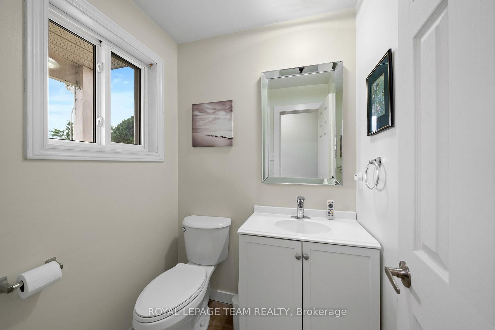 3 Benlark Road • Barrhaven, ON photo 5