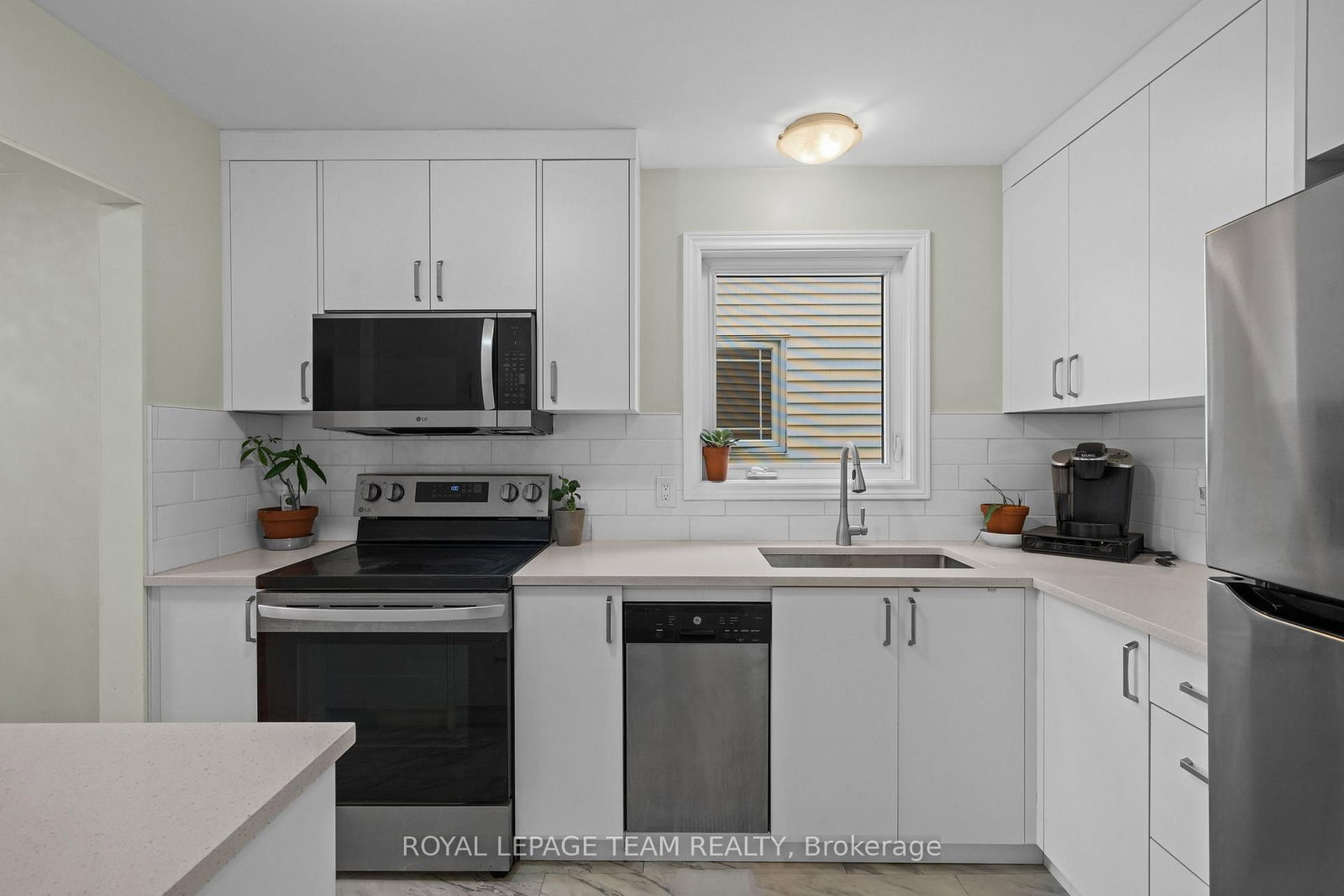 3 Benlark Road • Barrhaven, ON photo 6