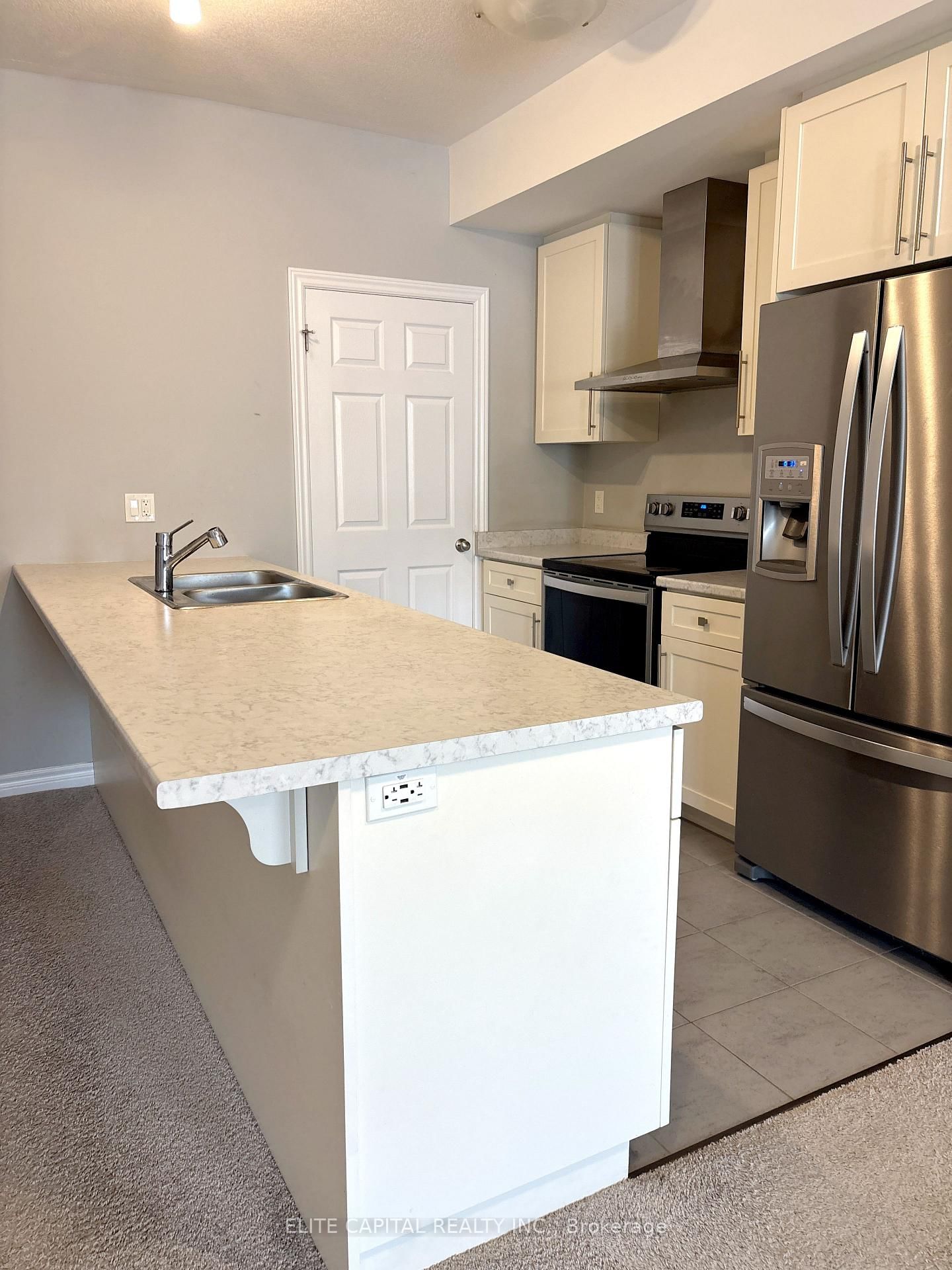 104 Oat Lane • Kitchener, ON photo 4