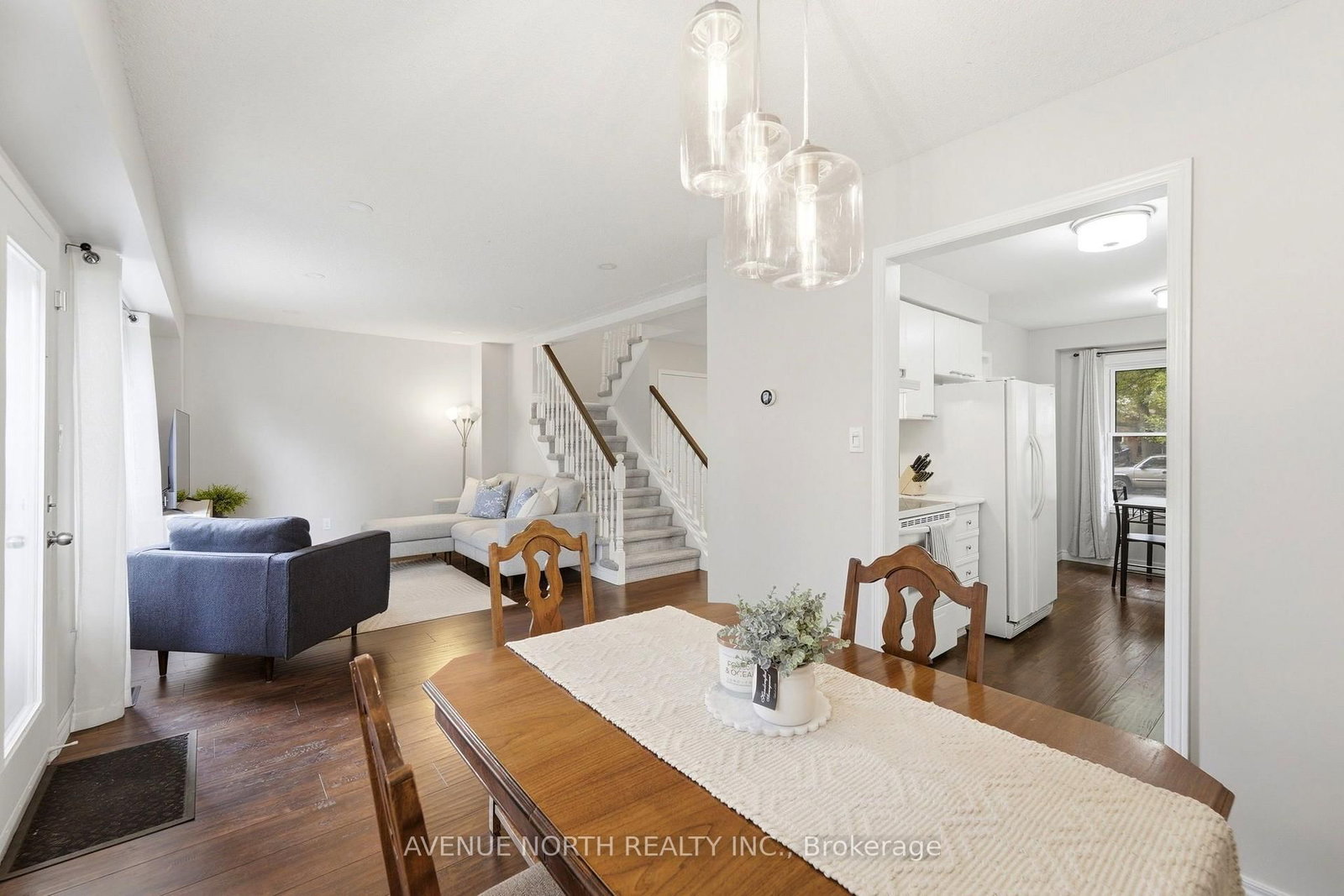 12 Pleasant Grove Terrace • Grimsby, ON photo 10