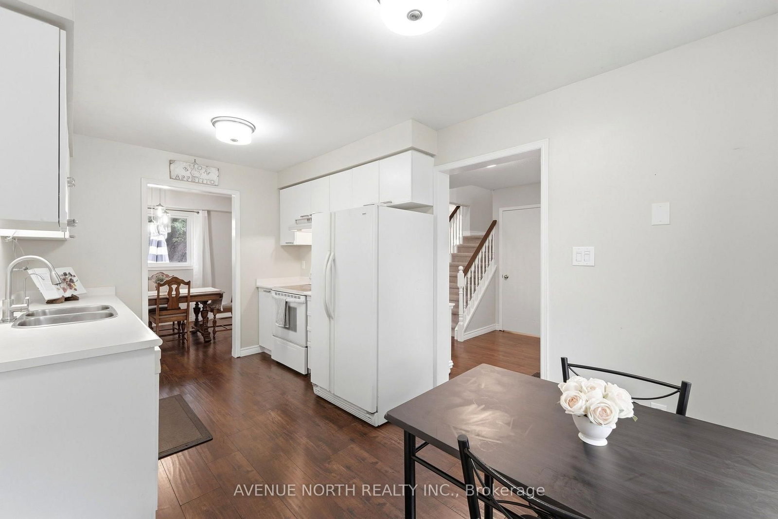 12 Pleasant Grove Terrace • Grimsby, ON photo 13