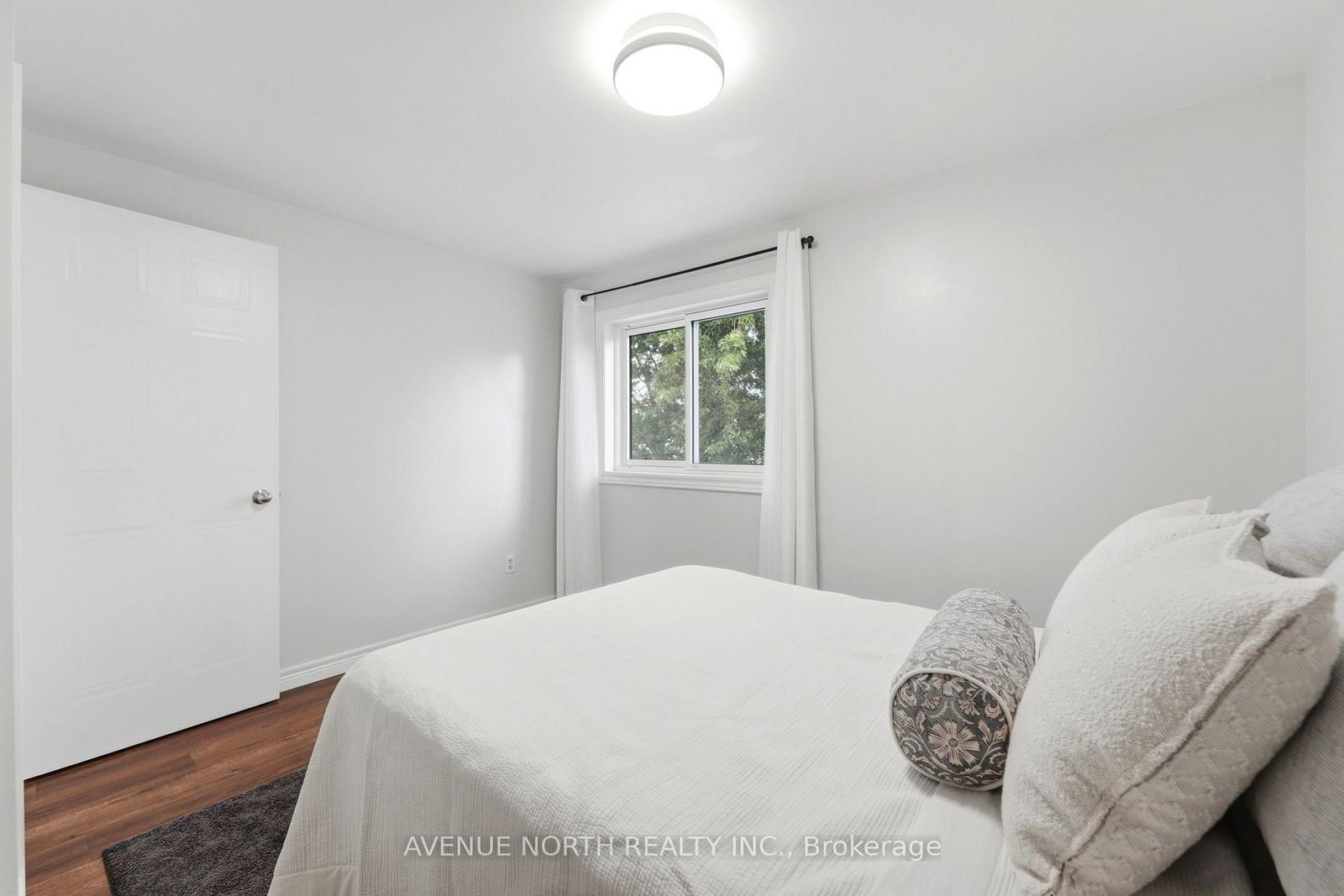 12 Pleasant Grove Terrace • Grimsby, ON photo 21