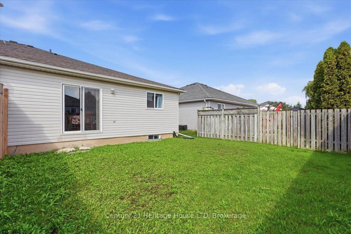 210 Oakcrest Avenue • Welland, ON photo 29