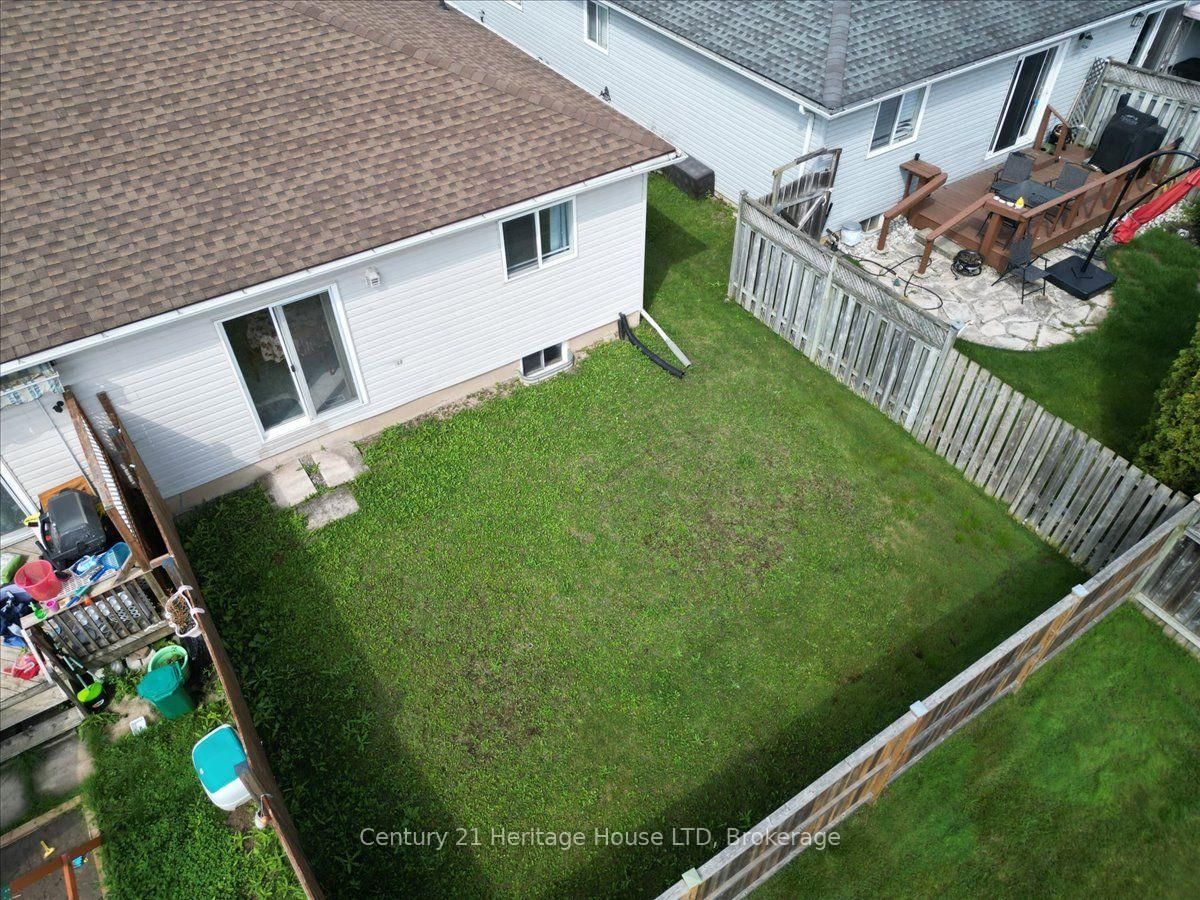 210 Oakcrest Avenue • Welland, ON photo 37