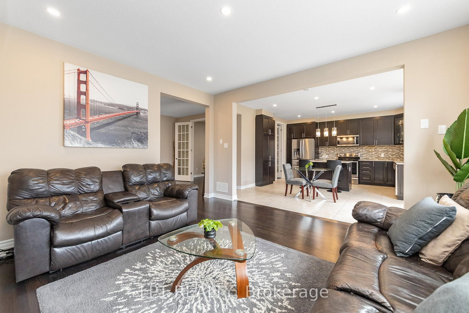 908 Pedigree Street • Stittsville, ON photo 11
