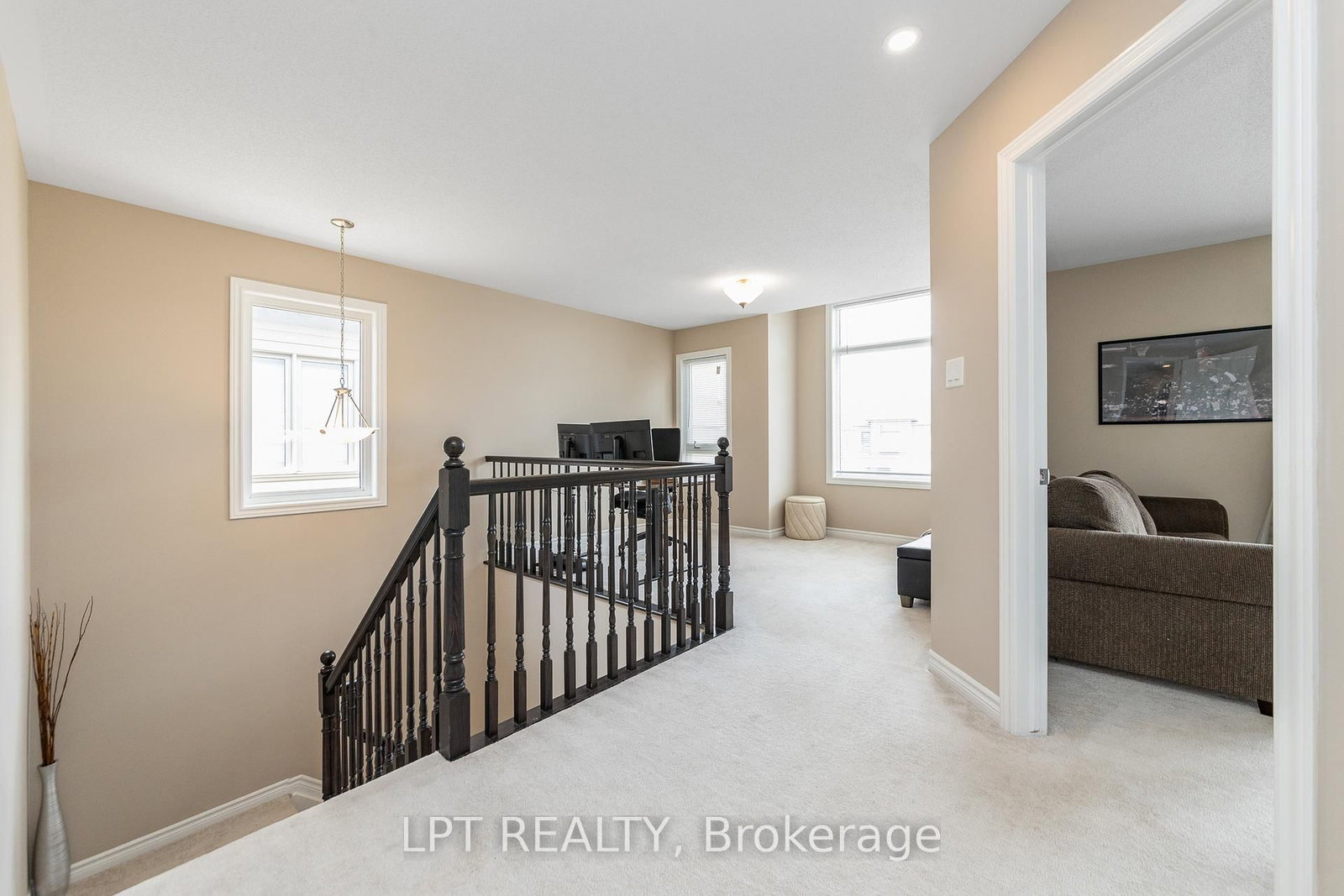 908 Pedigree Street • Stittsville, ON photo 13