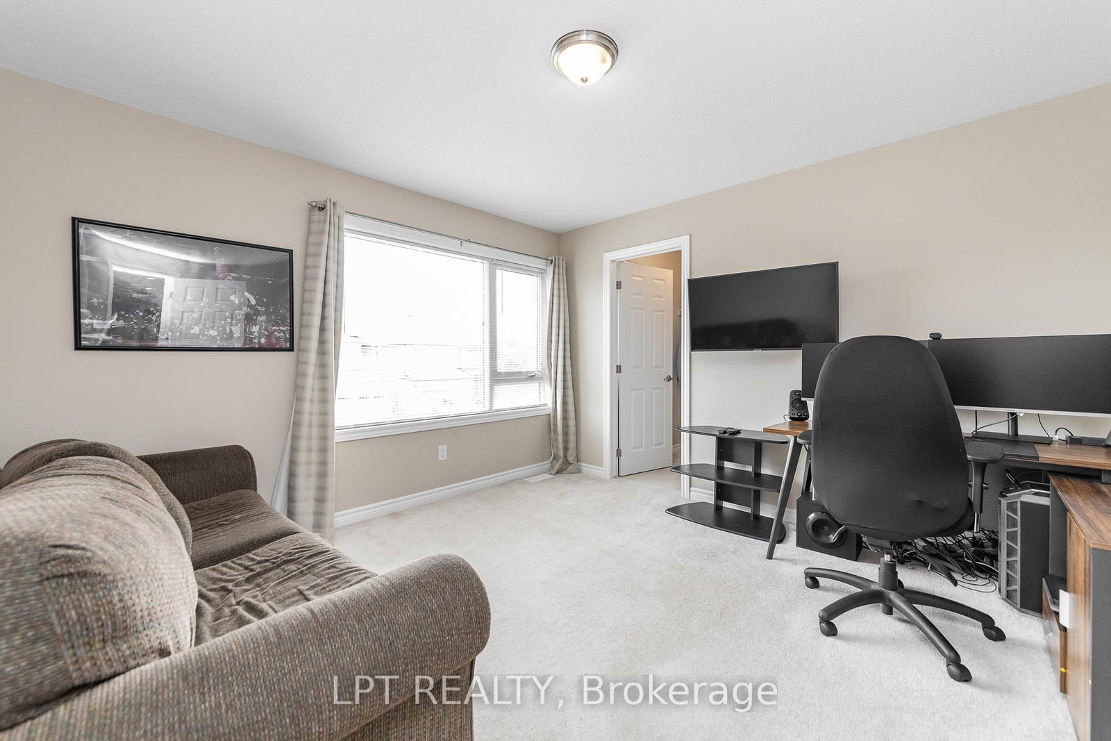 908 Pedigree Street • Stittsville, ON photo 24