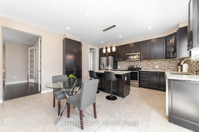 908 Pedigree Street • Stittsville, ON photo 6