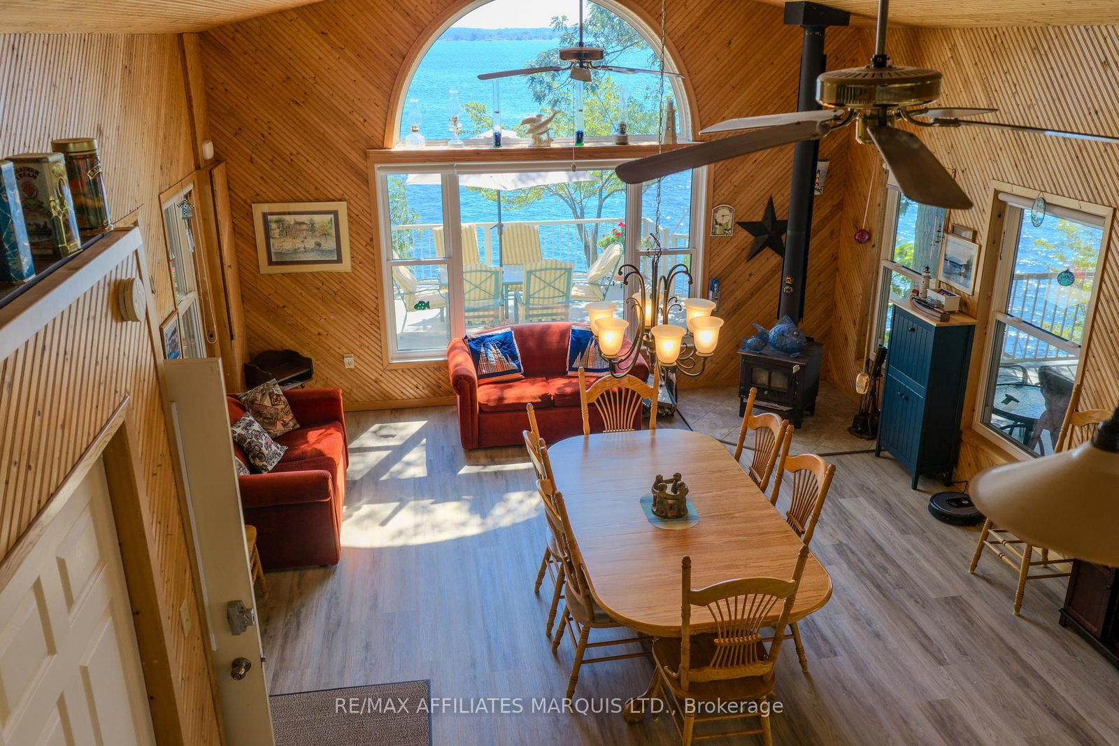 1 Island 49 Island • Leeds and the Thousand Islands, ON photo 17