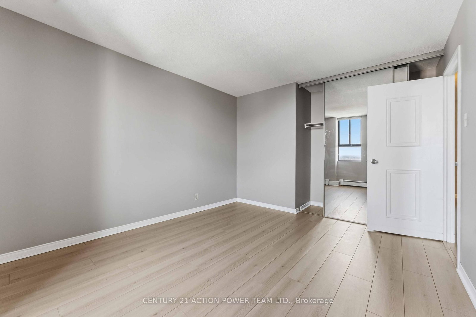 505 ST LAURENT Boulevard • #903 • Ottawa, ON photo 22